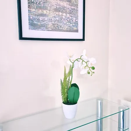 Park On The Doorstep, 2-bed Modern House In Stoke Gifford, Nr Parkway Station And Uwe Vakantiehuis *