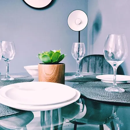 Park On The Doorstep, 2-bed Modern House In Stoke Gifford, Nr Parkway Station And Uwe בית נופש בריסטול