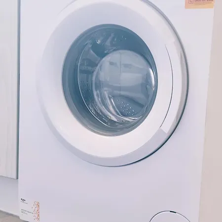 Vakantiehuis Park On The Doorstep, 2-bed Modern House In Stoke Gifford, Nr Parkway Station And Uwe