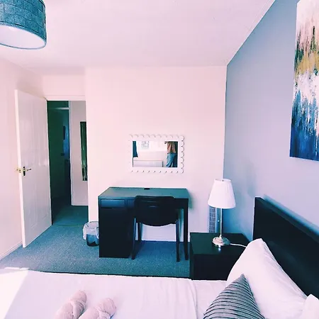 Park On The Doorstep, 2-bed Modern House In Stoke Gifford, Nr Parkway Station And Uwe Vakantiehuis