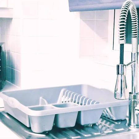 Park On The Doorstep, 2-bed Modern House In Stoke Gifford, Nr Parkway Station And Uwe Bristol