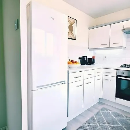 Park On The Doorstep, 2-bed Modern House In Stoke Gifford, Nr Parkway Station And Uwe Hébergement de vacances *